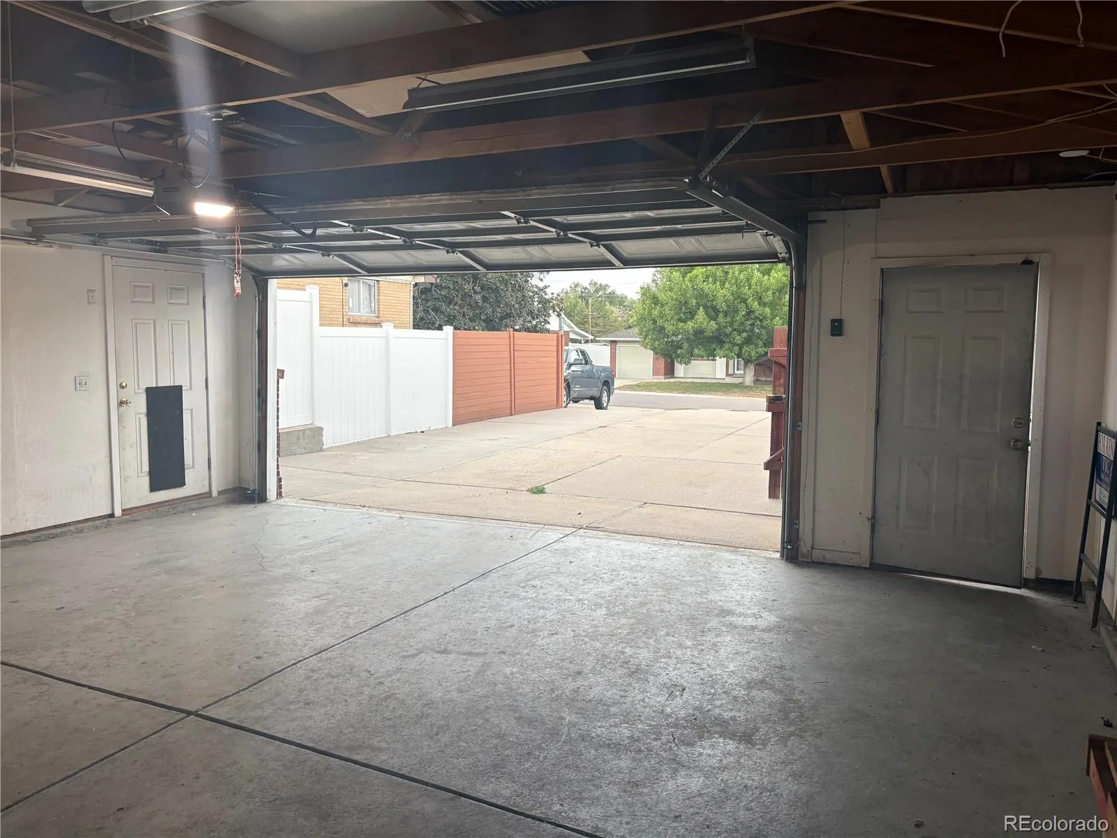 8282 Navajo Street Denver CO 80221 | MLS #REC3248313 08262026004503 1600 32