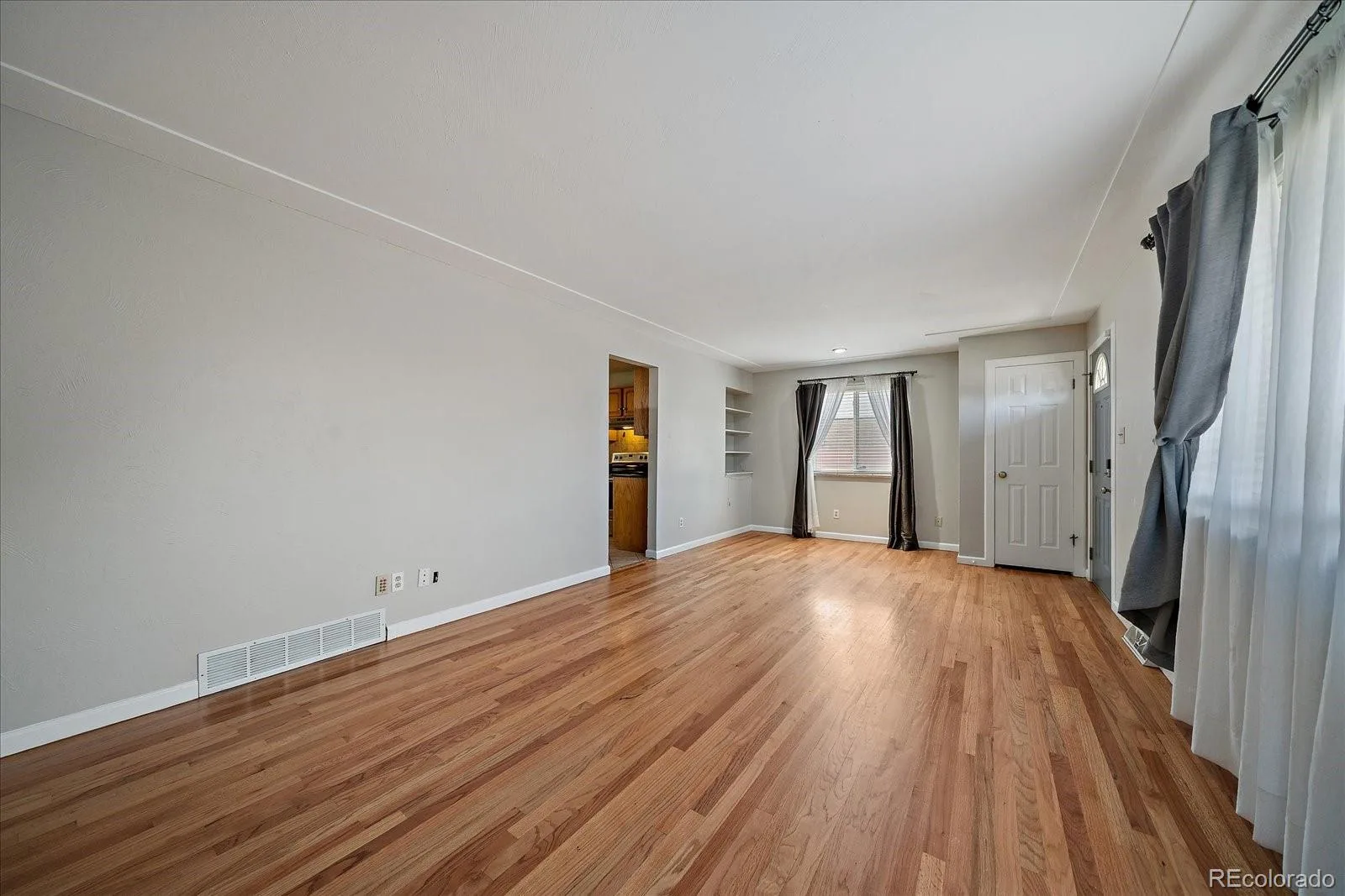 8282 Navajo Street Denver CO 80221 | MLS #REC3248313 08262026004503 1600 8