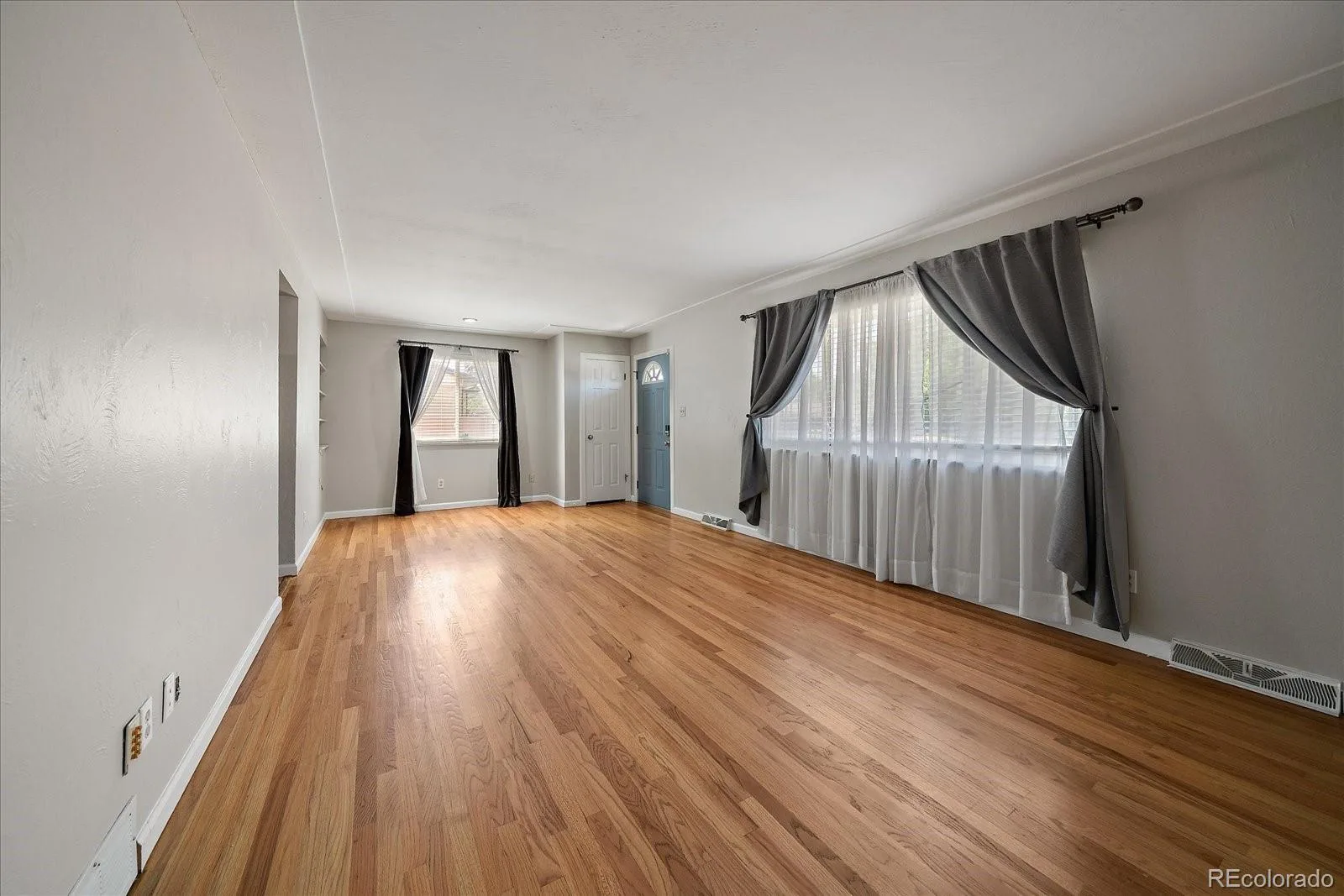 8282 Navajo Street Denver CO 80221 | MLS #REC3248313 08262026004503 1600 9