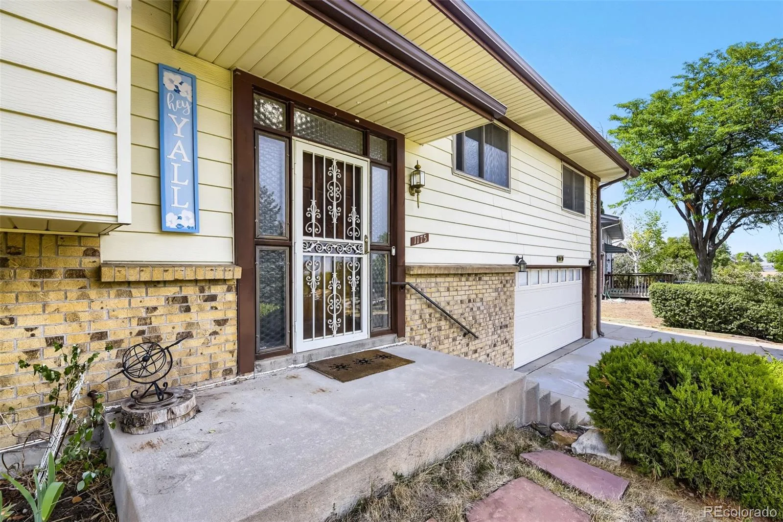 1175 S Welch Circle Denver CO 80228 | MLS #REC3248882 09302026001443 1600 2