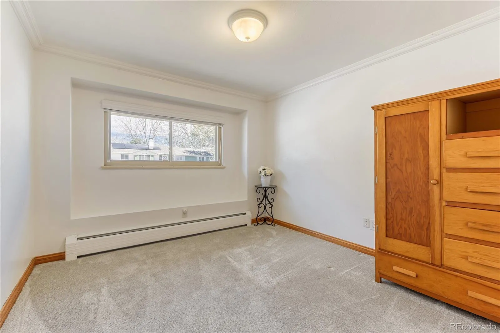 04102026195256 1600 14