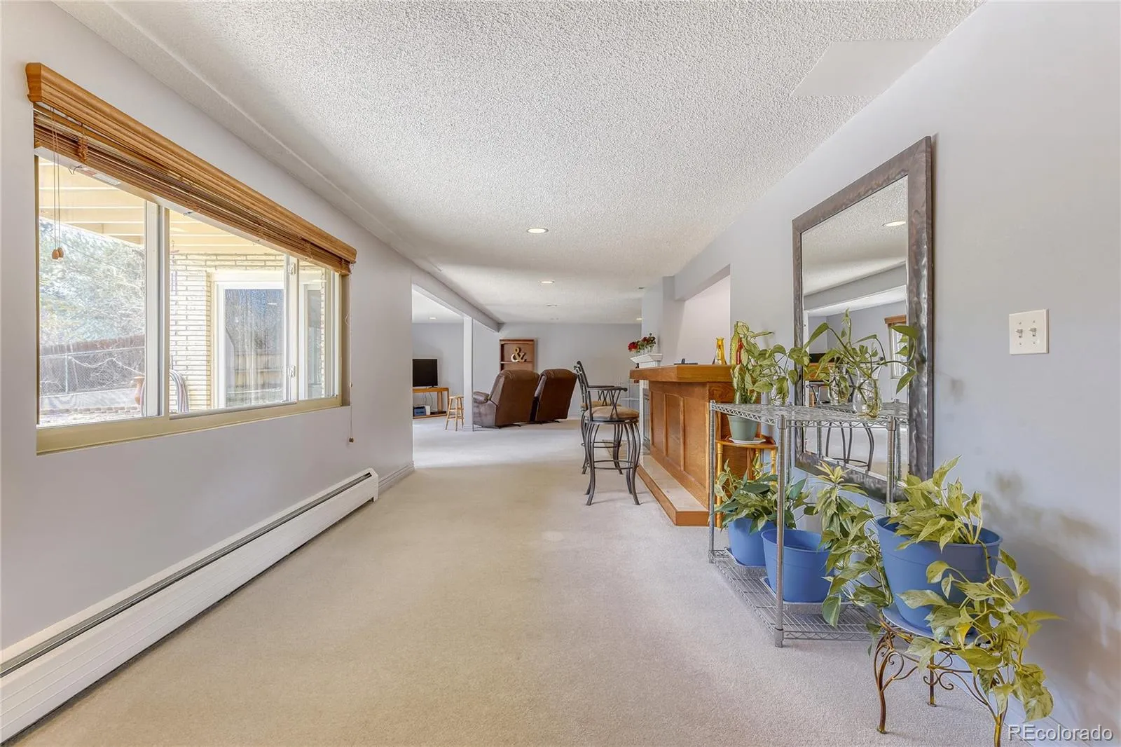 04102026195256 1600 39