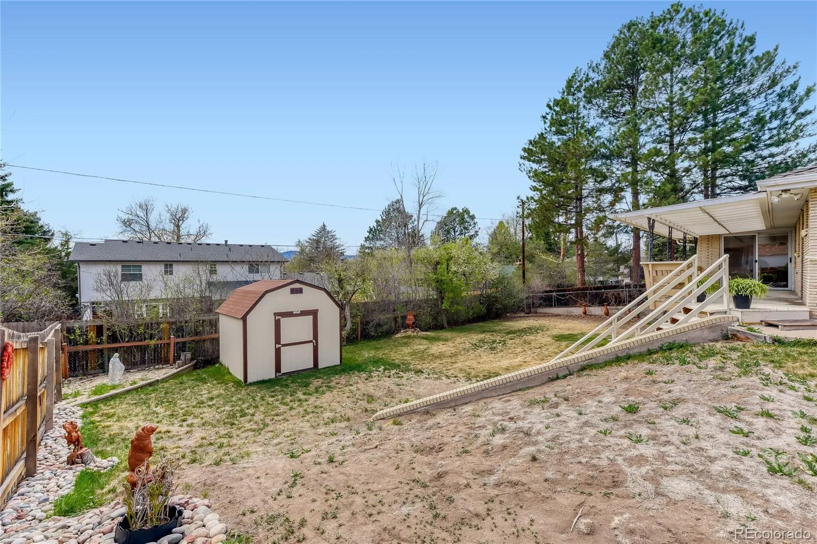 04102026195256 1600 44