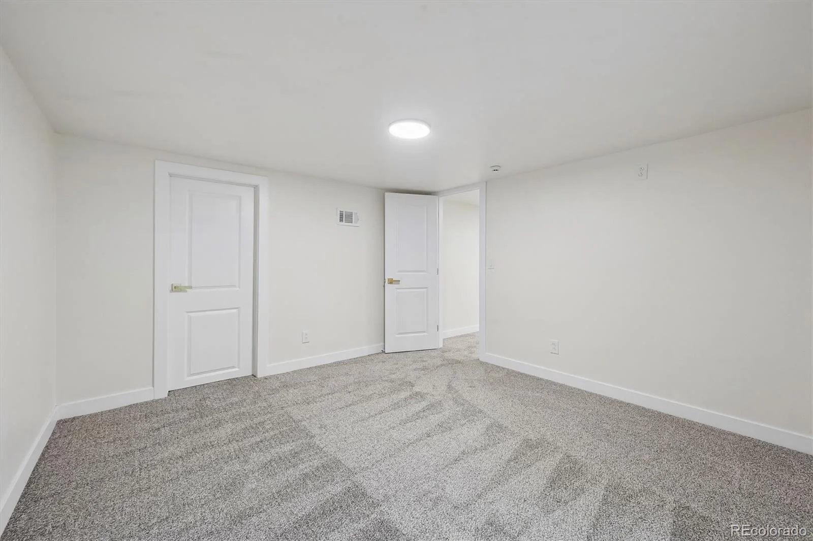 3210 Ursula Street Aurora CO 80011 | MLS #REC3251494 10032026145541 1600 22