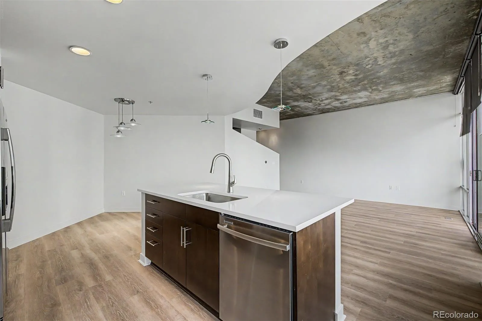 891 14th Street #1415 Denver CO 80202 MLS #REC3253075 04242026203850 1600 16