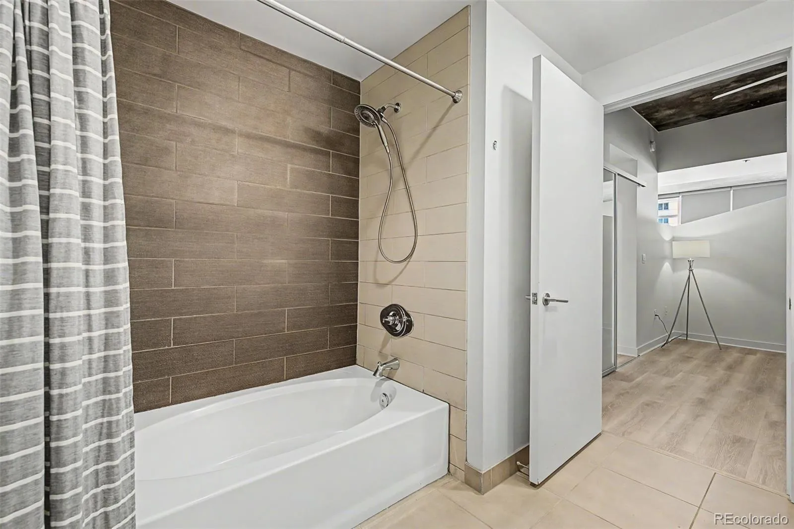 891 14th Street #1415 Denver CO 80202 MLS #REC3253075 04242026203850 1600 24