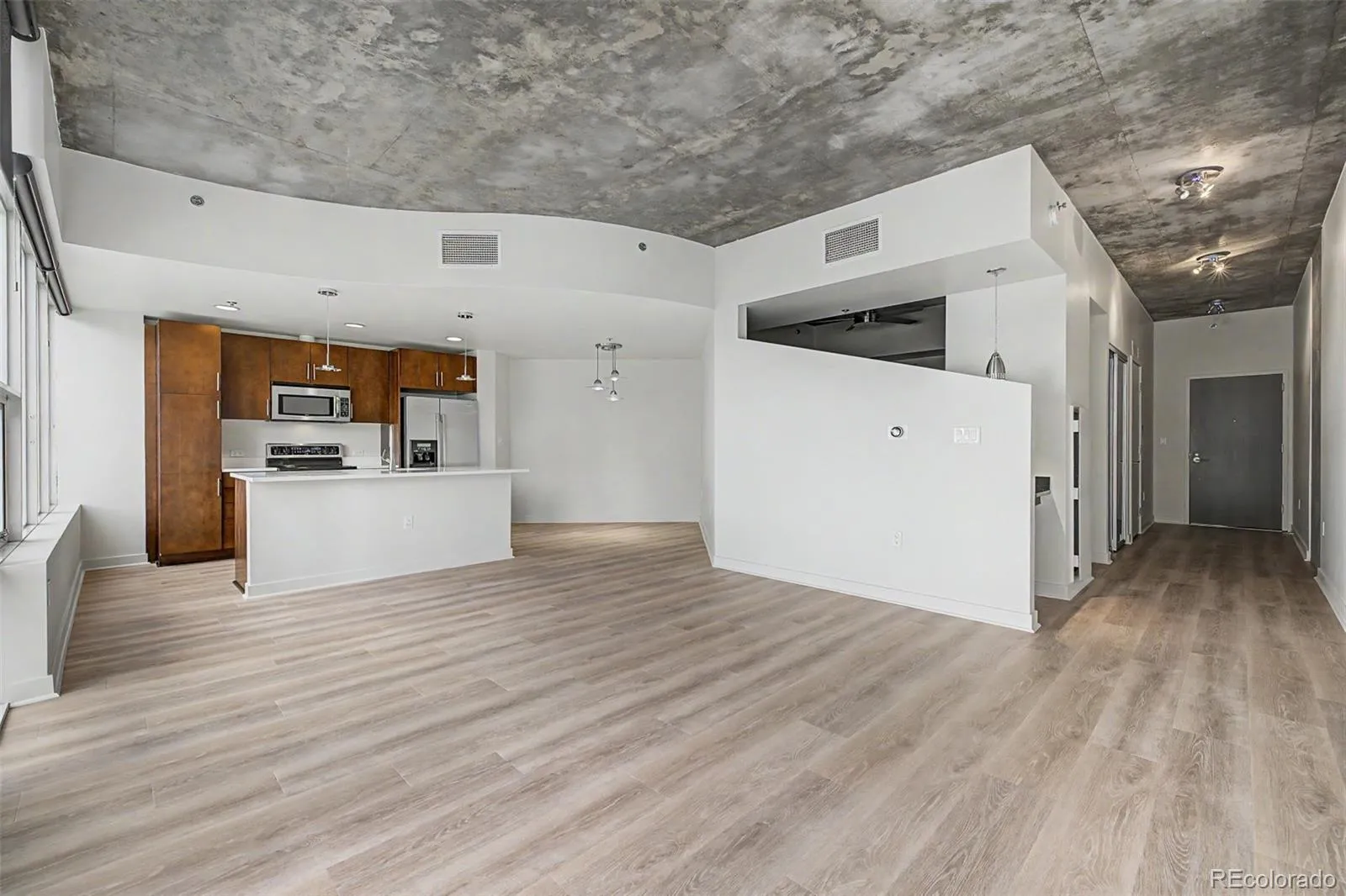 891 14th Street #1415 Denver CO 80202 MLS #REC3253075 04242026203850 1600 6