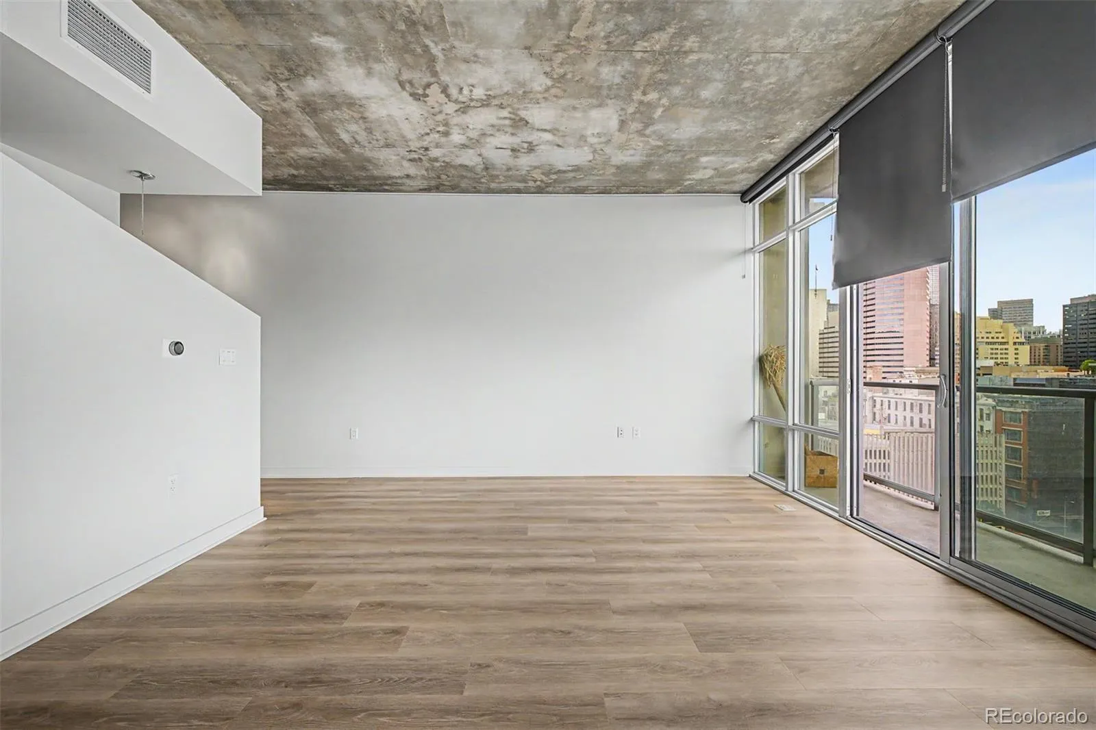 891 14th Street #1415 Denver CO 80202 MLS #REC3253075 04242026203850 1600 8