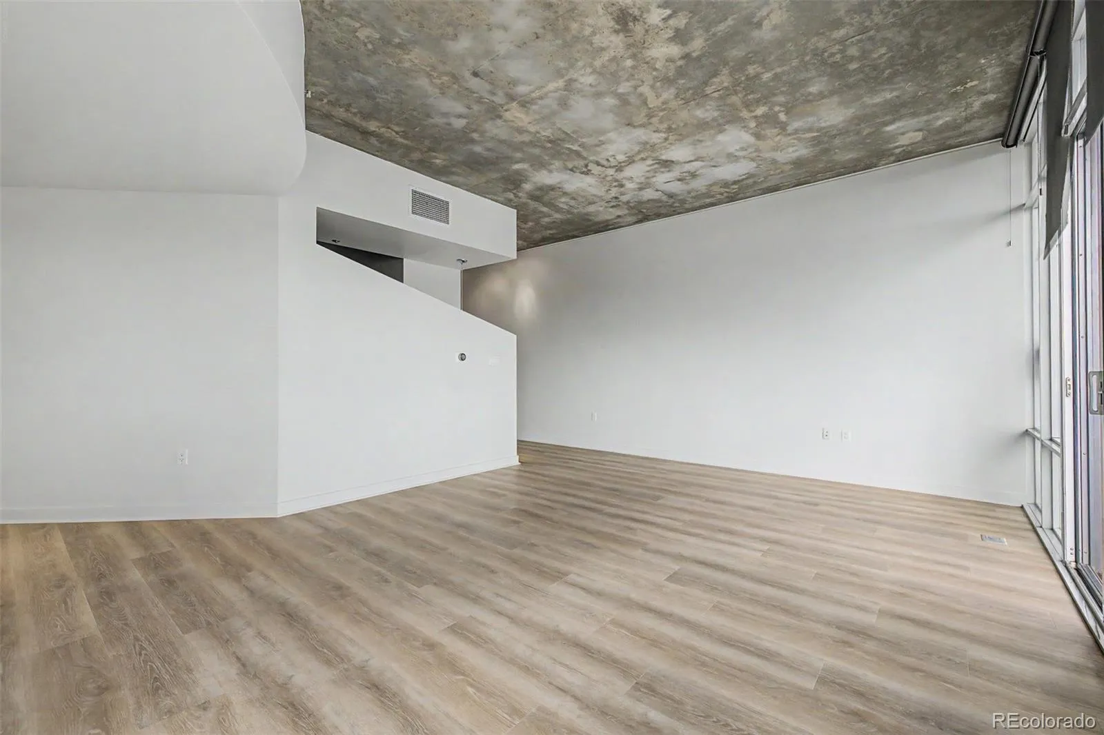 891 14th Street #1415 Denver CO 80202 MLS #REC3253075 04242026203850 1600 9