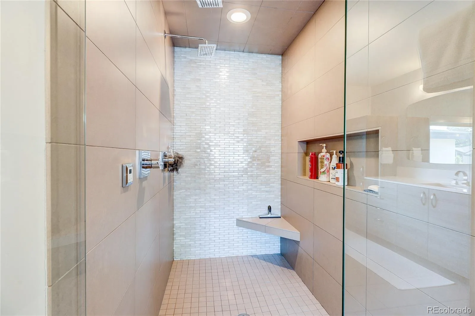1141 S Cook Street Denver CO 80210 MLS #REC3253076 06172026022150 1600 22