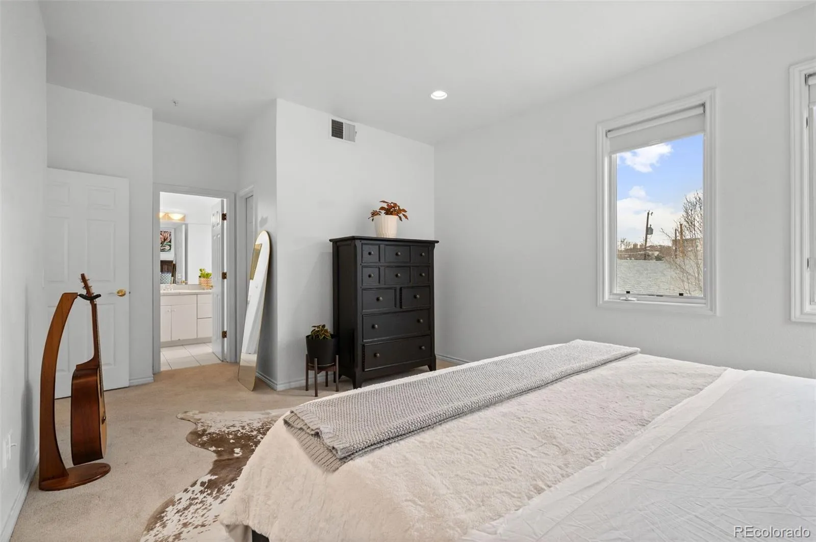 04092026152543 1600 21