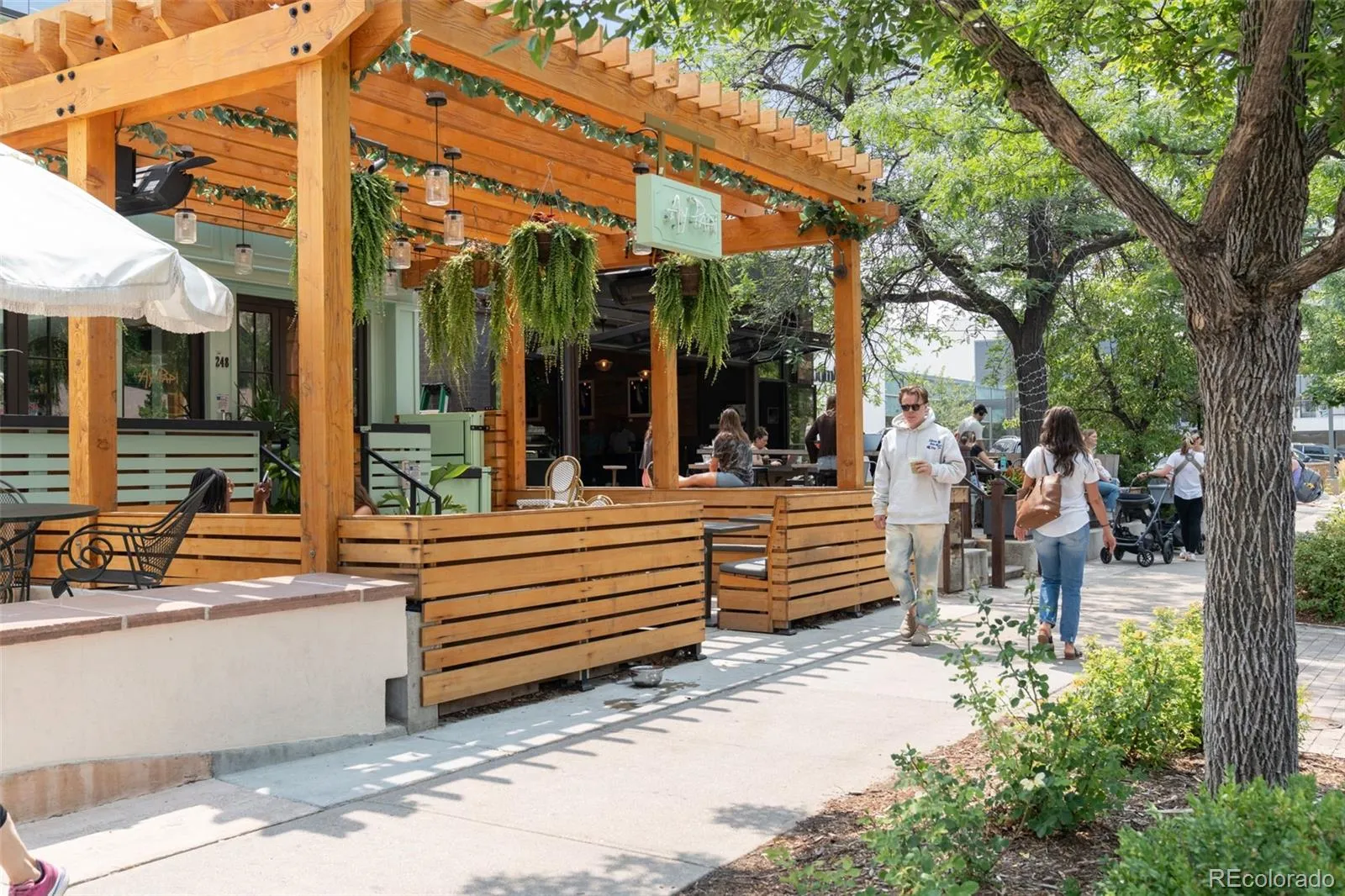 04092026152543 1600 40