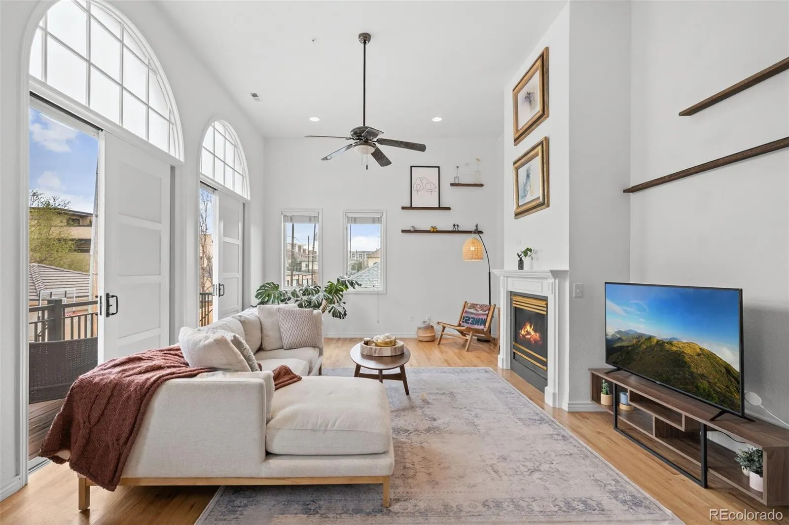 04092026152543 1600 8