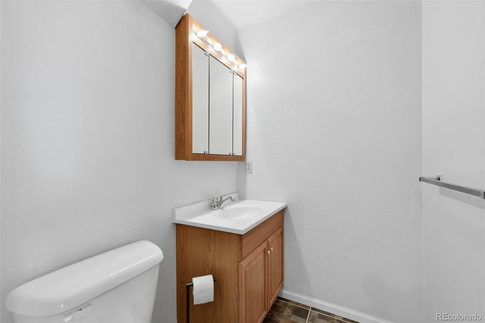 19335 E Batavia Place Aurora CO 80011 | MLS #REC3256215 07142026133608 1600 13