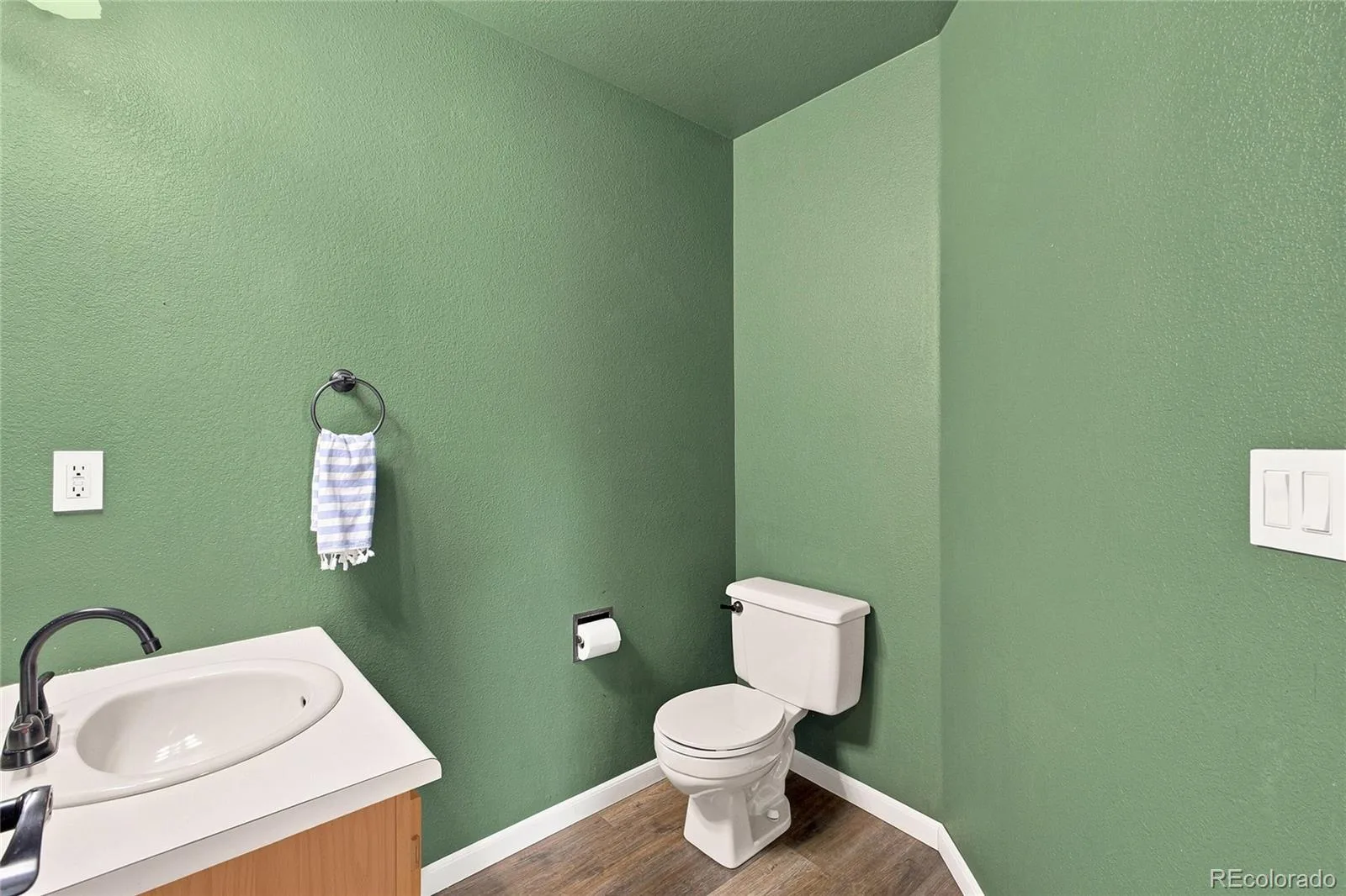 5140 E Hanover Place Castle Rock CO 80104 | MLS #REC3256357 08042026134309 1600 38