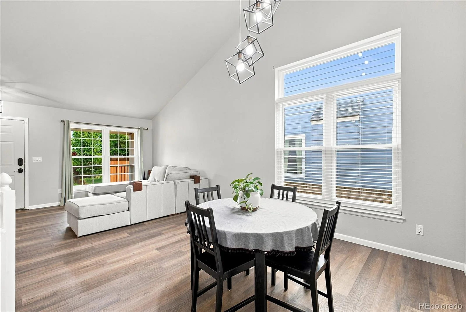 5140 E Hanover Place Castle Rock CO 80104 | MLS #REC3256357 08042026134309 1600 7