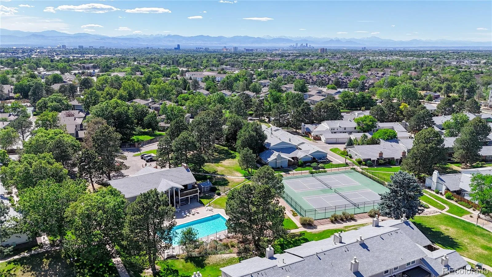 10208 E Jewell Avenue #17 Aurora CO 80247 MLS #REC3256757 06202026001304 1600 34
