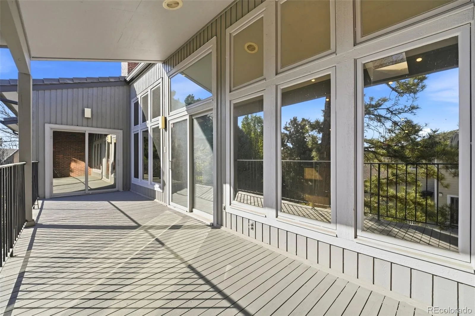 27 Beacon Hill Lane Greenwood Village CO 80111 | MLS #REC3257089 08272026220429 1600 25