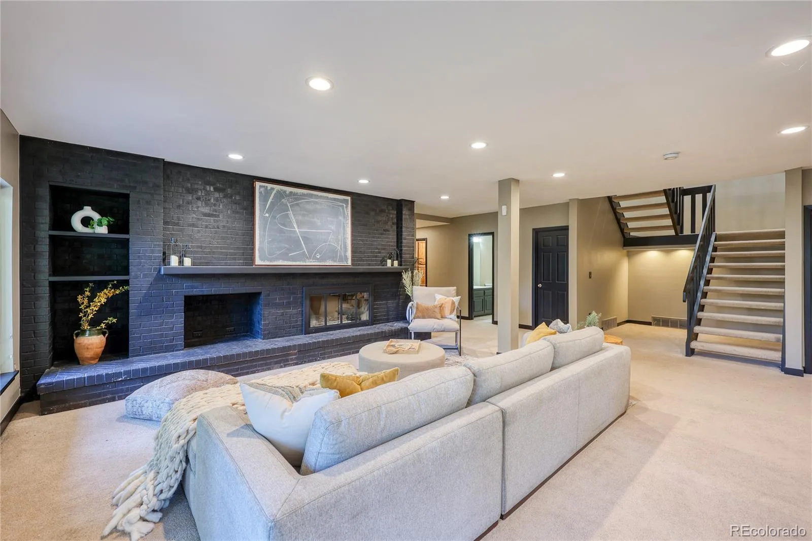 27 Beacon Hill Lane Greenwood Village CO 80111 | MLS #REC3257089 08272026220429 1600 31