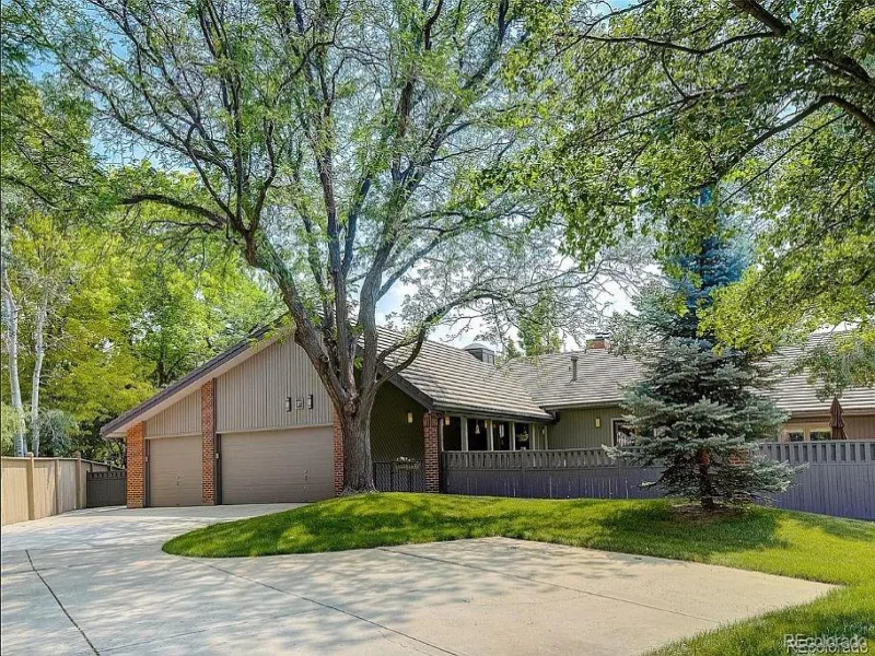 27 Beacon Hill Lane Greenwood Village CO 80111 | MLS #REC3257089 08272026220429 800 2