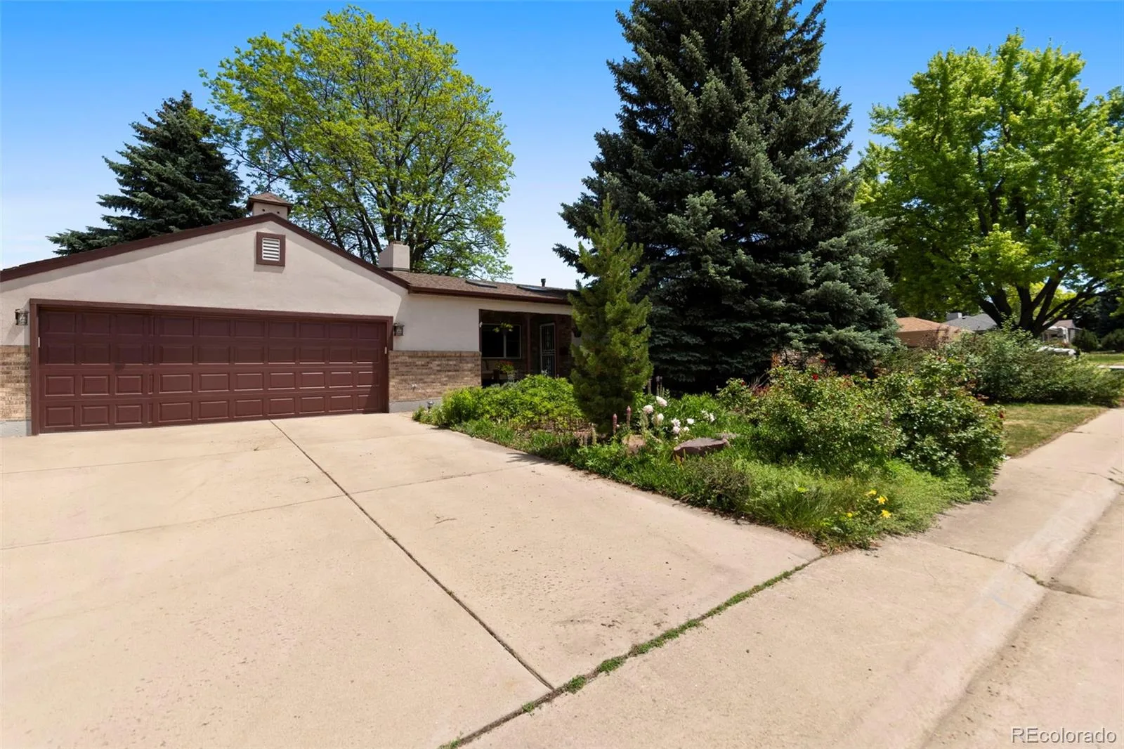3226 S Ash Street Denver CO 80222 MLS #REC3257806 05292026222710 1600 1