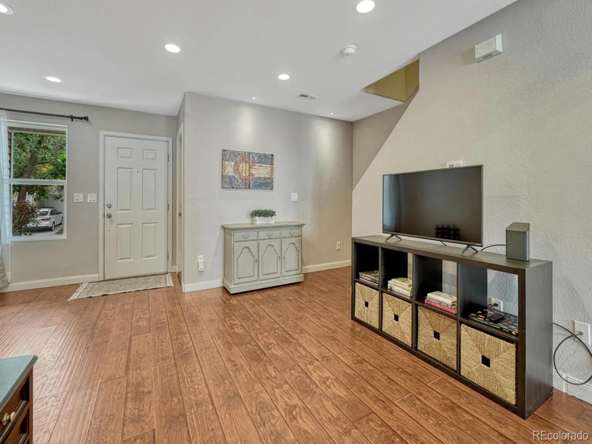 7832 S Kittredge Circle Englewood CO 80112 | MLS #REC3258982 07152026135536 1200 4