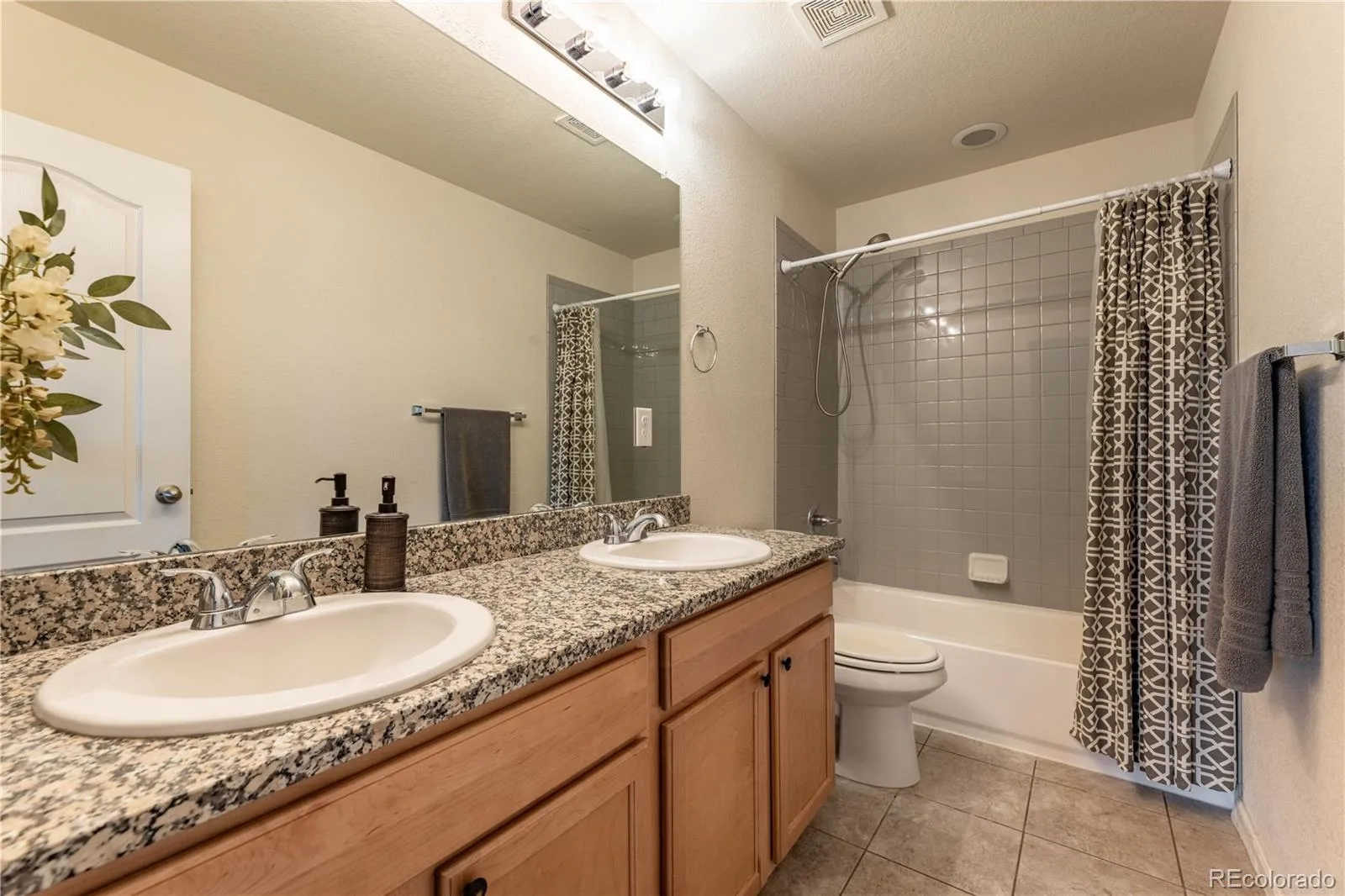 1368 Castle Creek Circle Castle Rock CO 80104 | MLS #REC3261318 06052026064259 1600 23