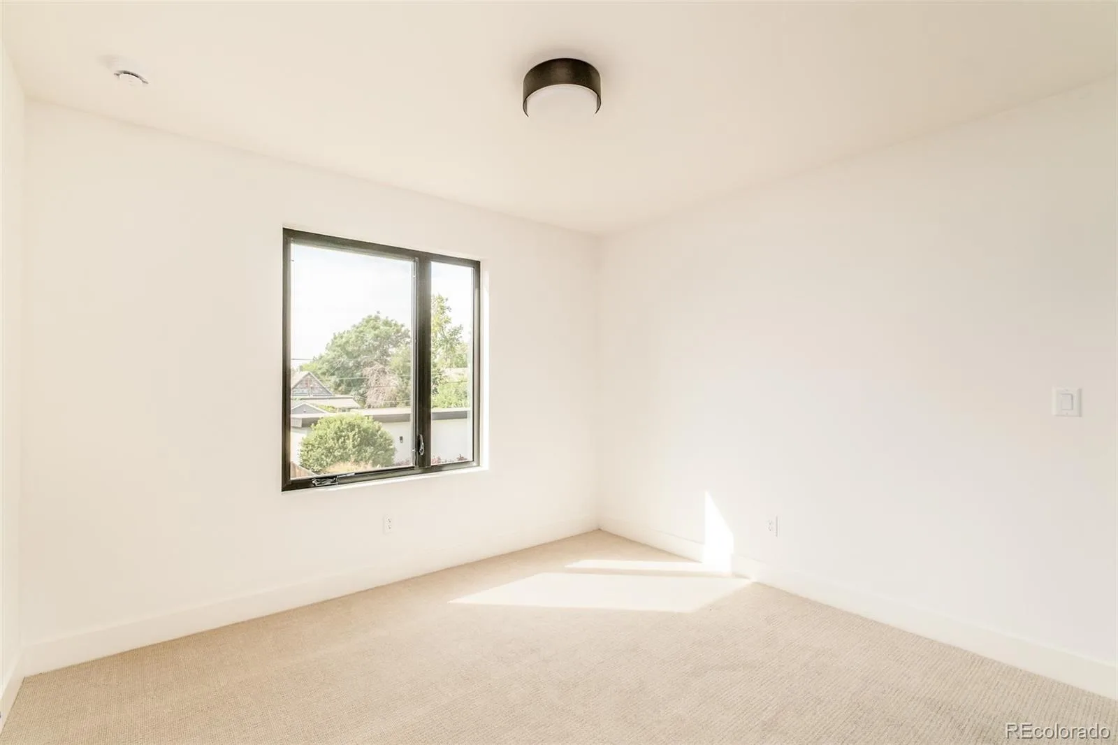 2283 S Sherman Street Denver CO 80210 | MLS #REC3261377 10062026140021 1600 19