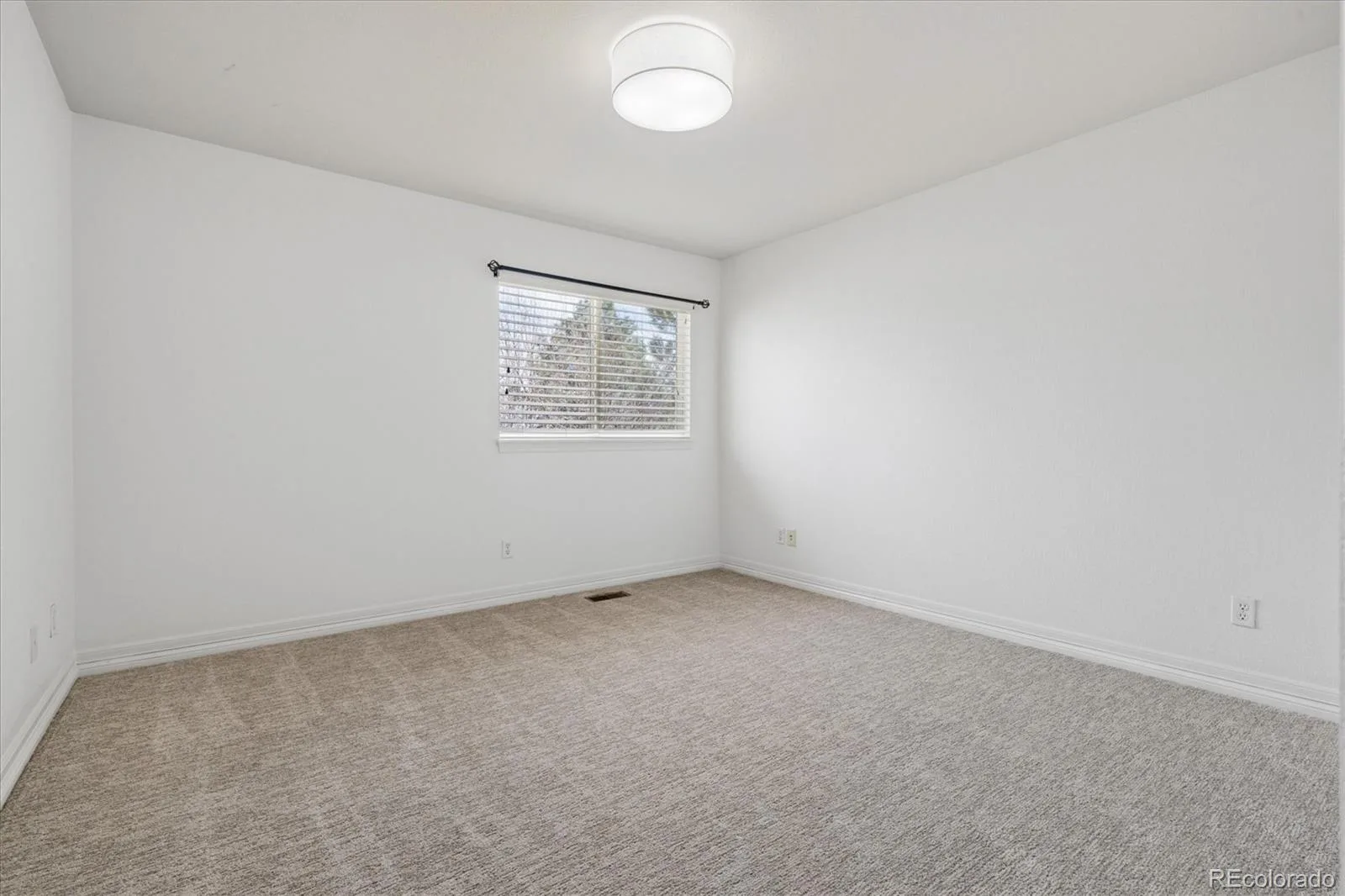 21324 E Briarwood Drive Aurora CO 80016 MLS #REC3262267 06022026231036 1600 20