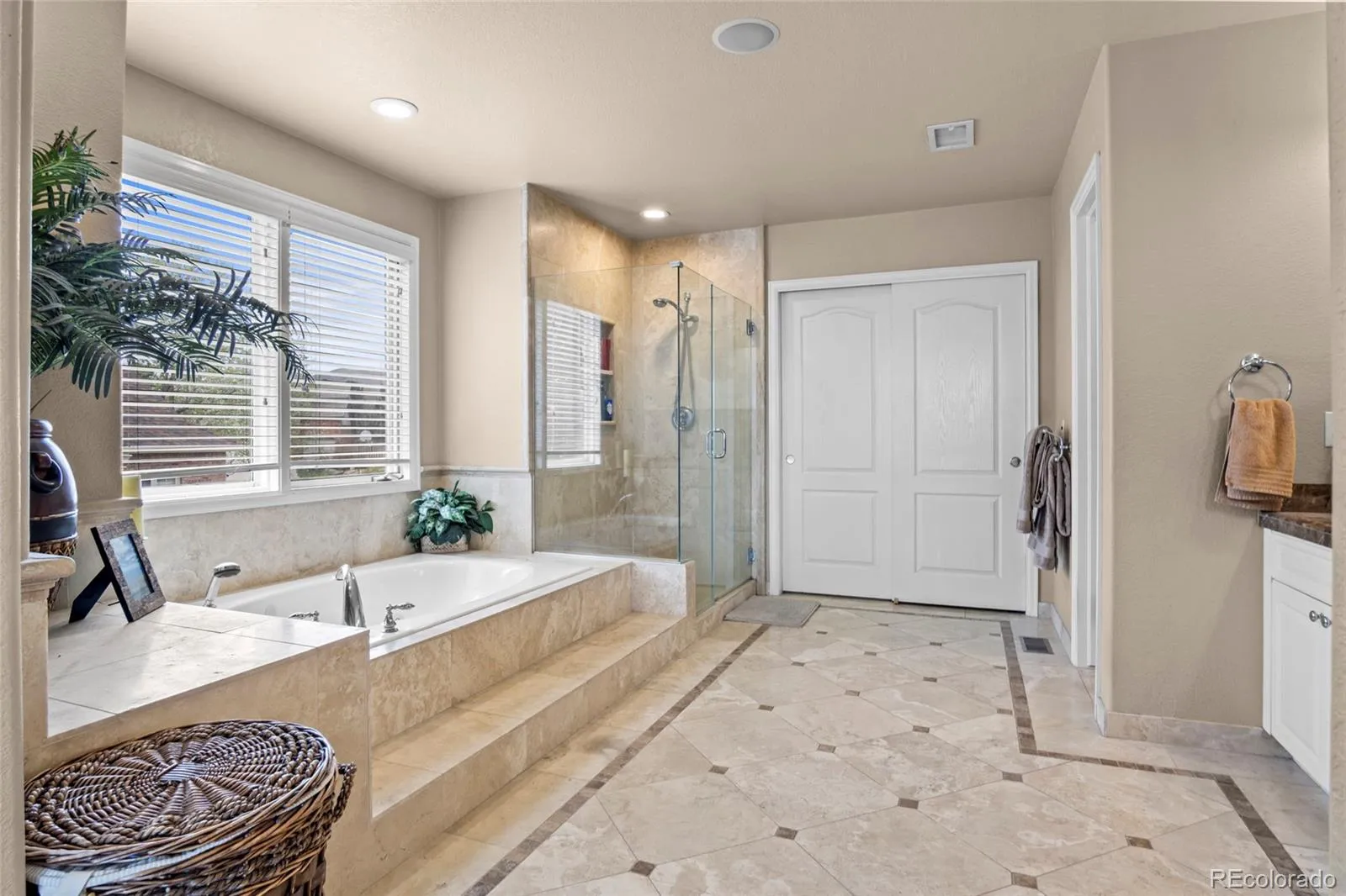 04202026140614 1600 28