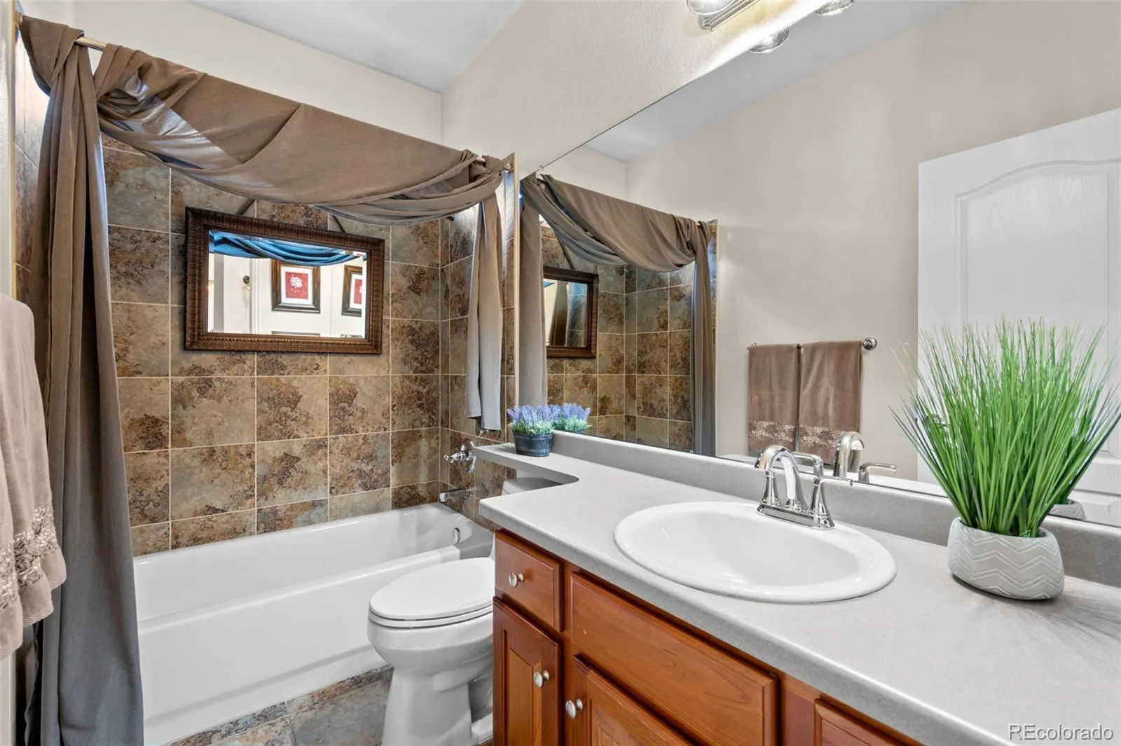 10676 Chandon Place Littleton CO 80126 MLS #REC3262455 07072026223706 1600 14