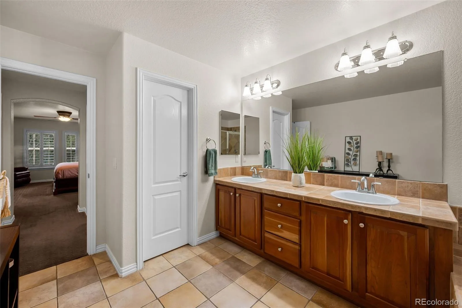 10676 Chandon Place Littleton CO 80126 MLS #REC3262455 07072026223706 1600 32