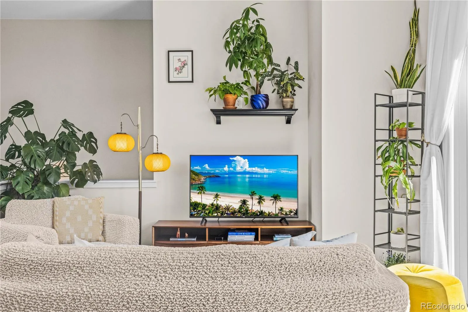 04162026003726 1600 12