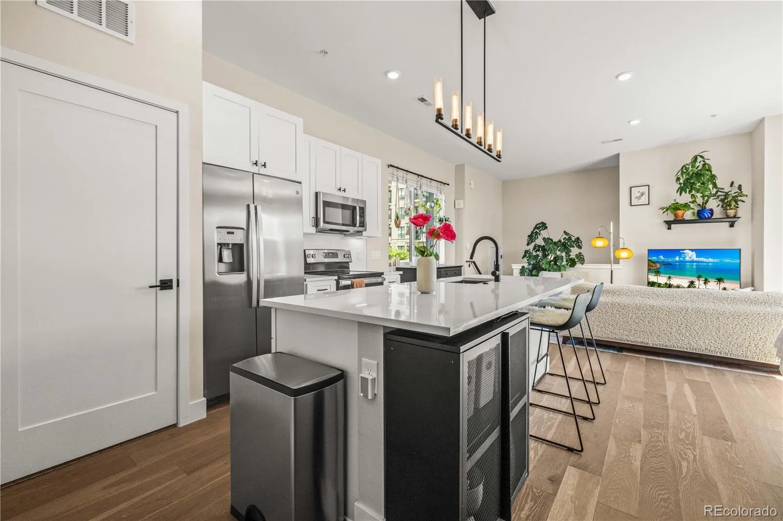 04162026003726 1600 15