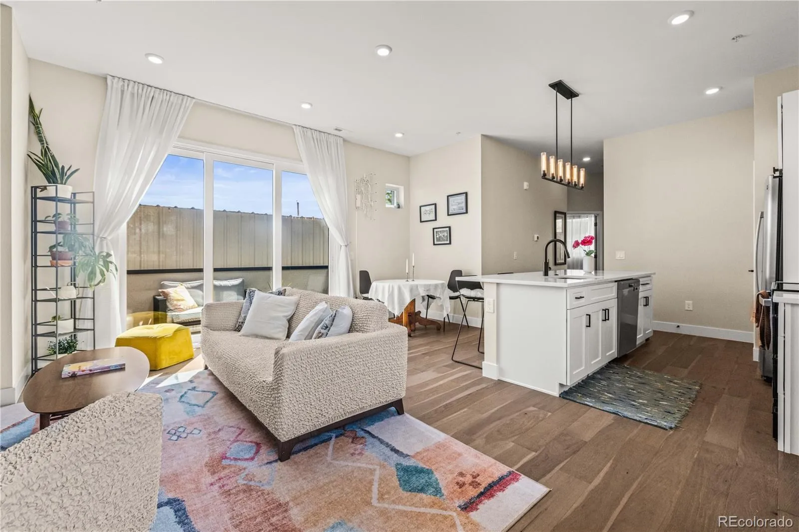 04162026003726 1600 2