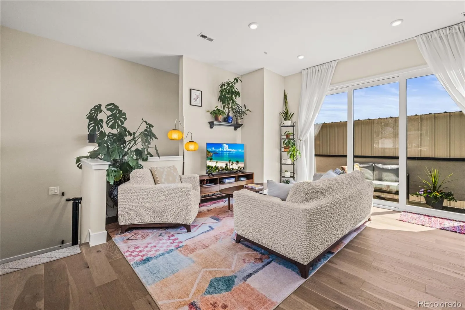 04162026003726 1600 3