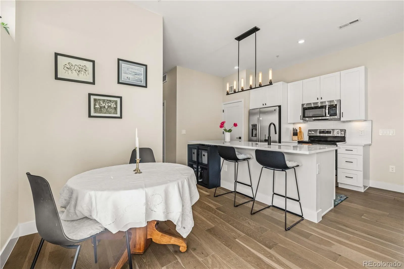 04162026003726 1600 9