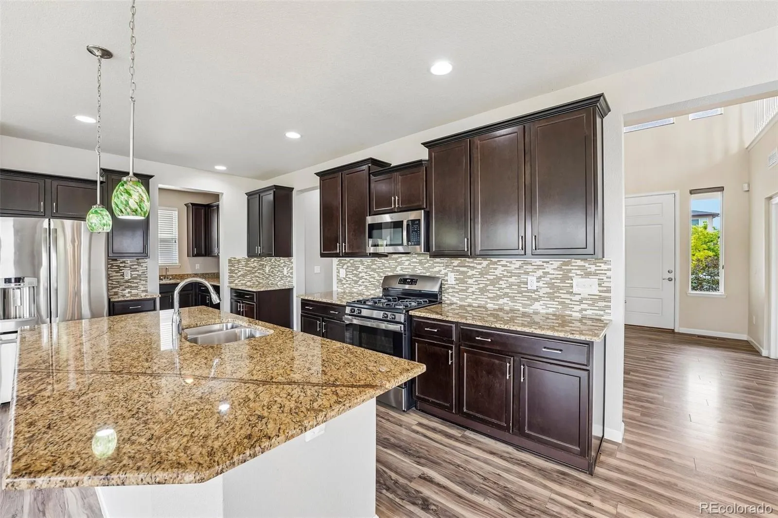9516 Juniper Way Arvada CO 80007 MLS #REC3265126 05232026092835 1600 17