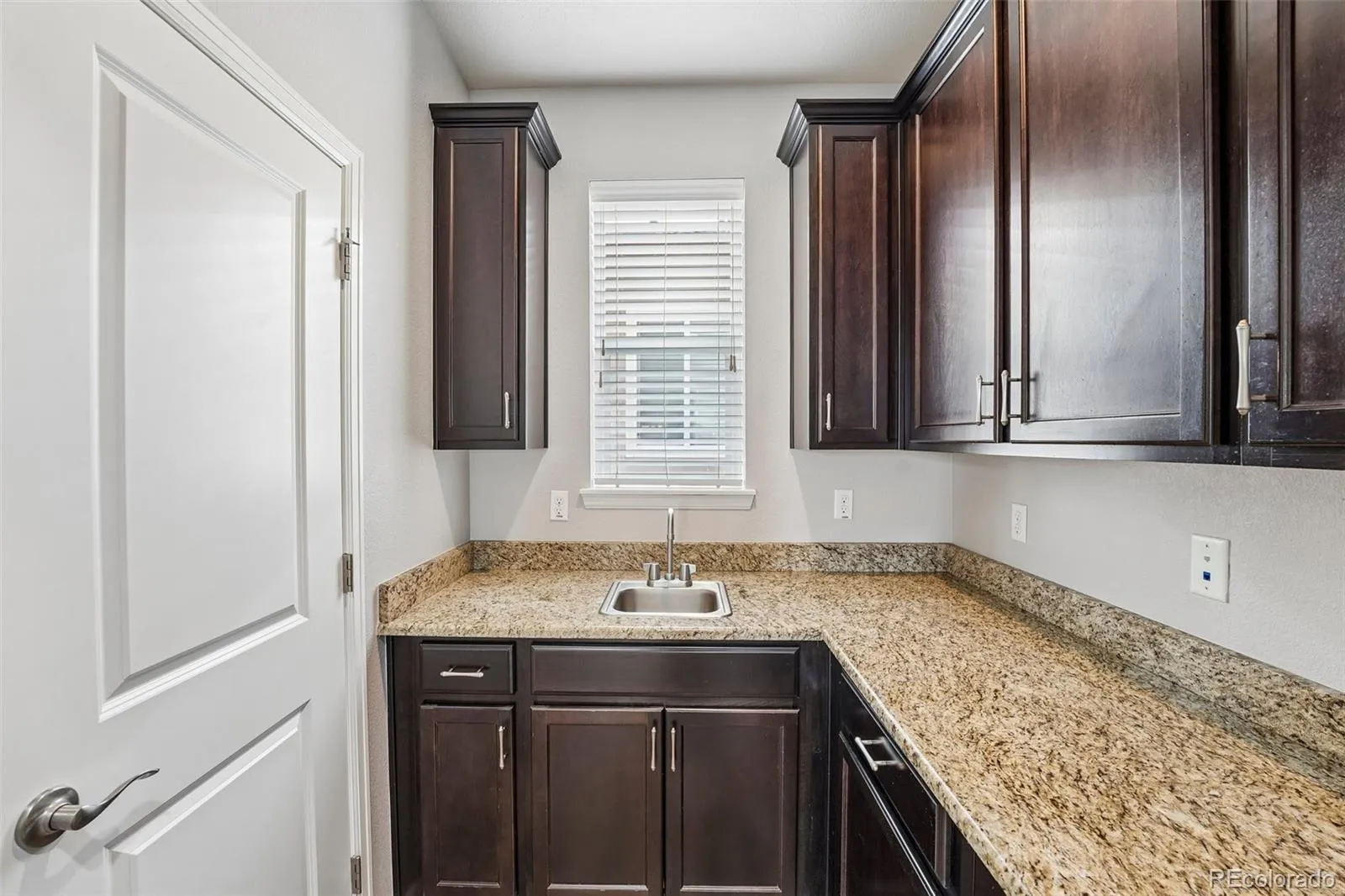 9516 Juniper Way Arvada CO 80007 MLS #REC3265126 05232026092835 1600 21