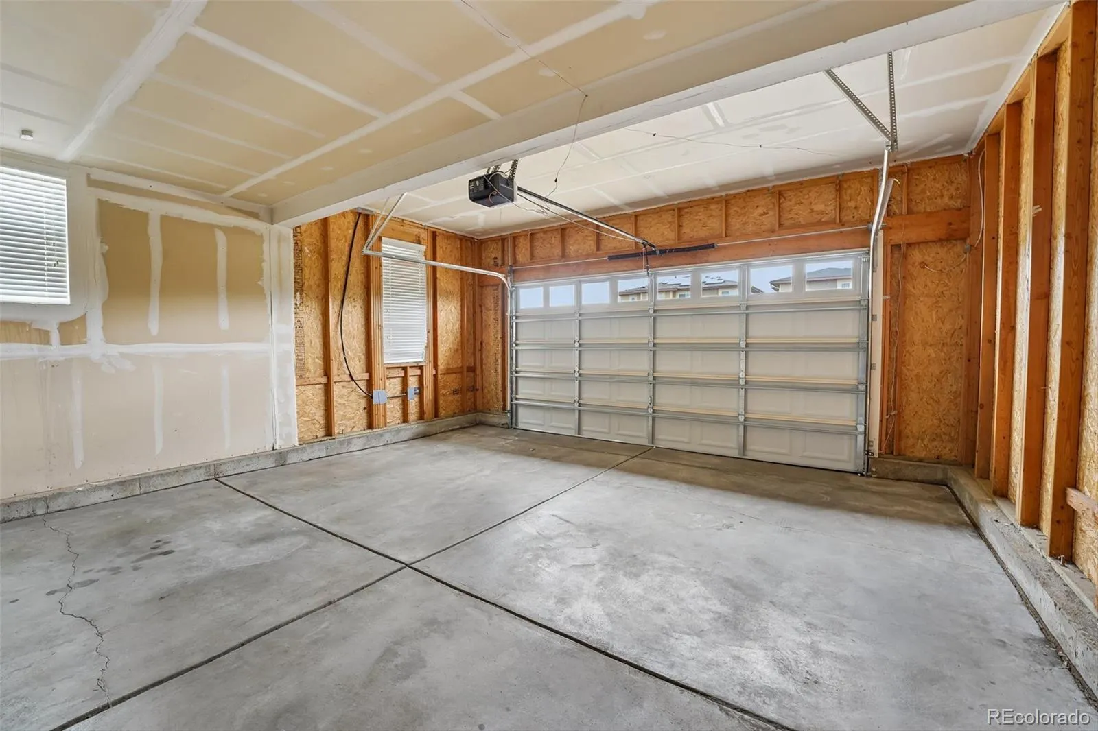 9516 Juniper Way Arvada CO 80007 MLS #REC3265126 05232026092835 1600 42
