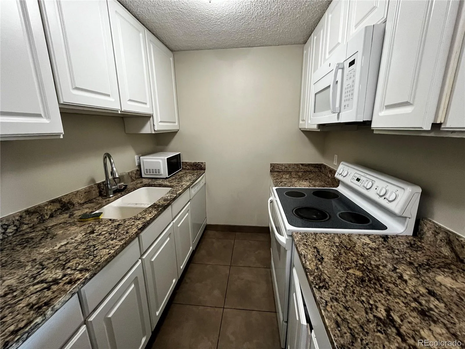2225 Buchtel Boulevard #901 Denver CO 80210 | MLS #REC3267447 09162026191031 1600 1