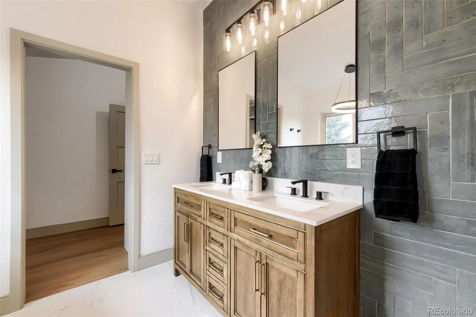 18325 E Idaho Place Aurora CO 80017 | MLS #REC3271449 09252026025609 1600 18