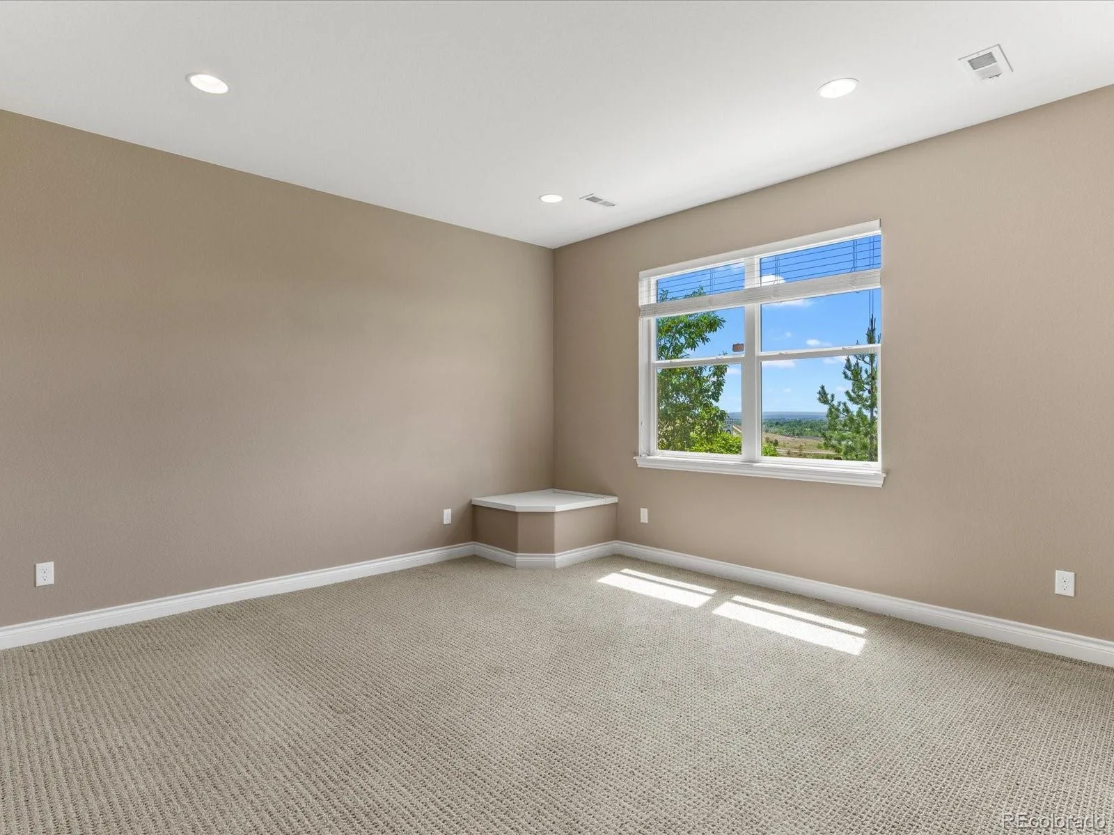 8444 Quartz Circle Arvada CO 80007 MLS #REC3273094 06012026185527 1600 40