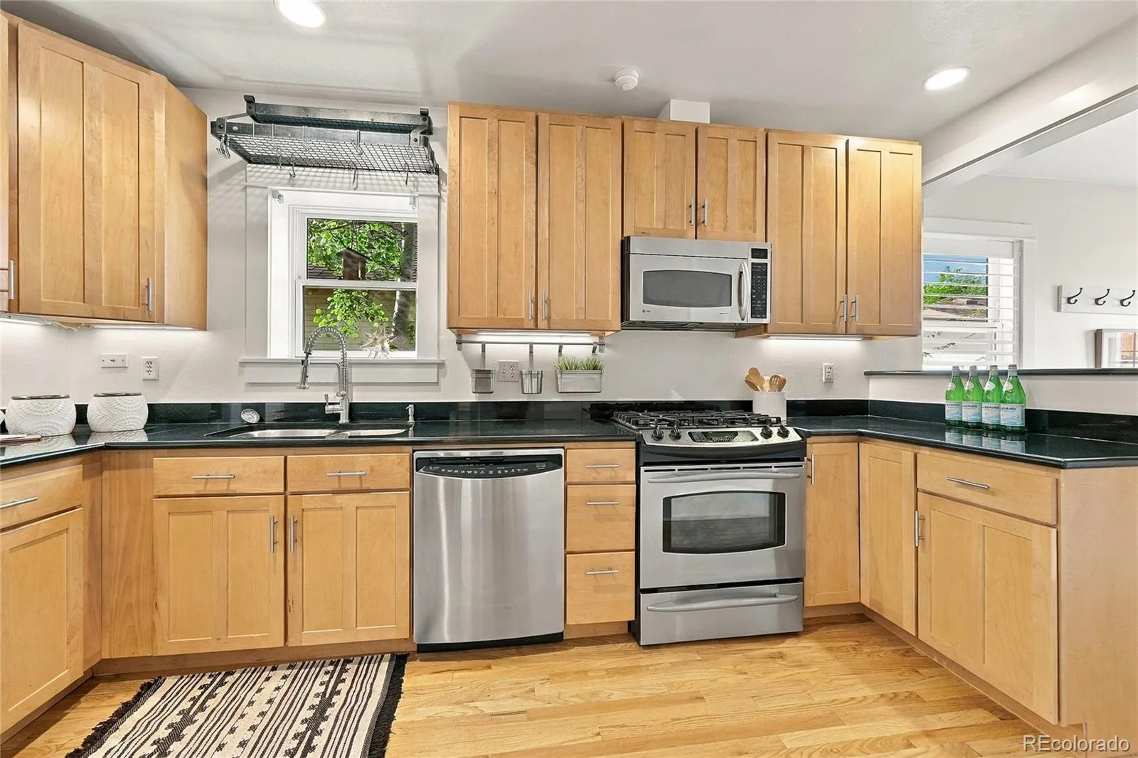 871 S Gaylord Street Denver CO 80209 | MLS #REC3273583 10102026022956 1600 12