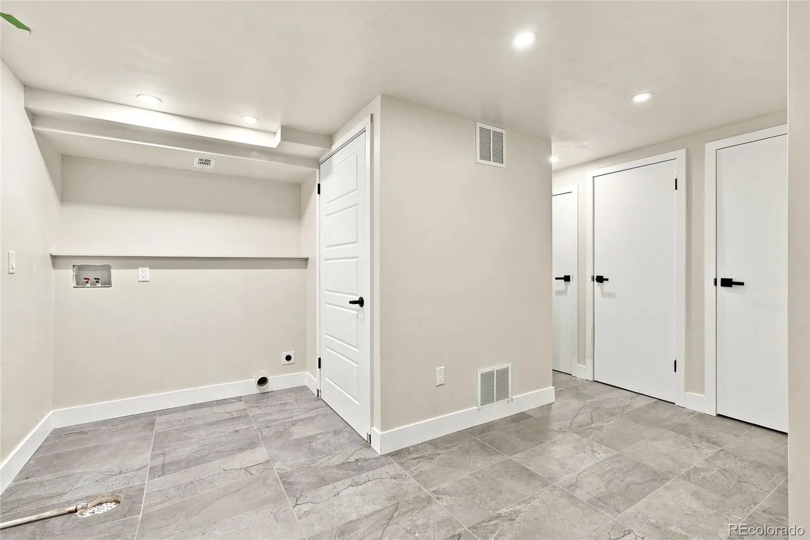 12128 W 62nd Place Arvada CO 80004 | MLS #REC3274466 07232026043457 1600 31