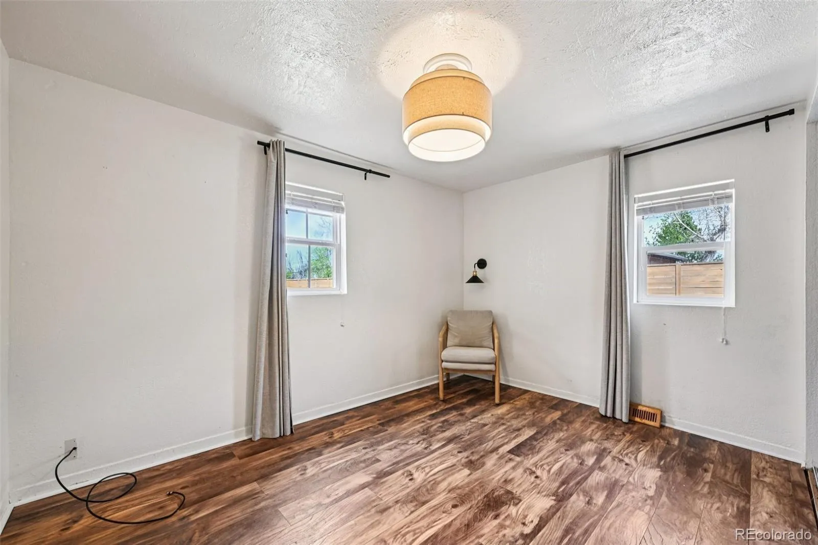 04102026032552 1600 20