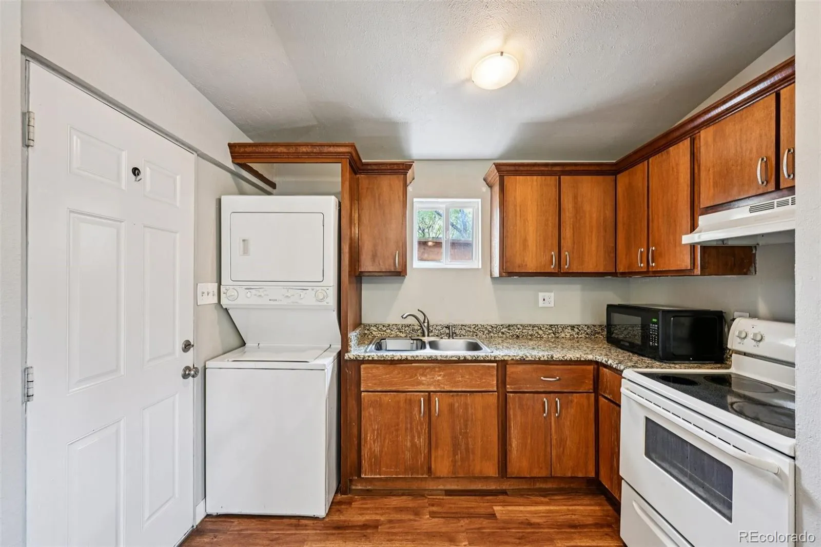 04102026032552 1600 29