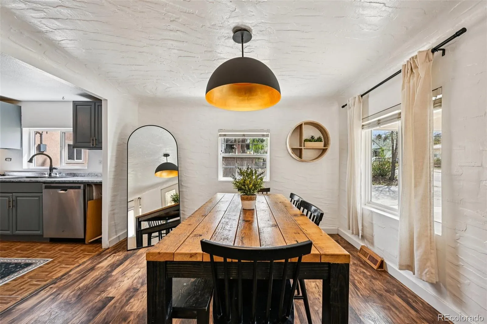 04102026032552 1600 8