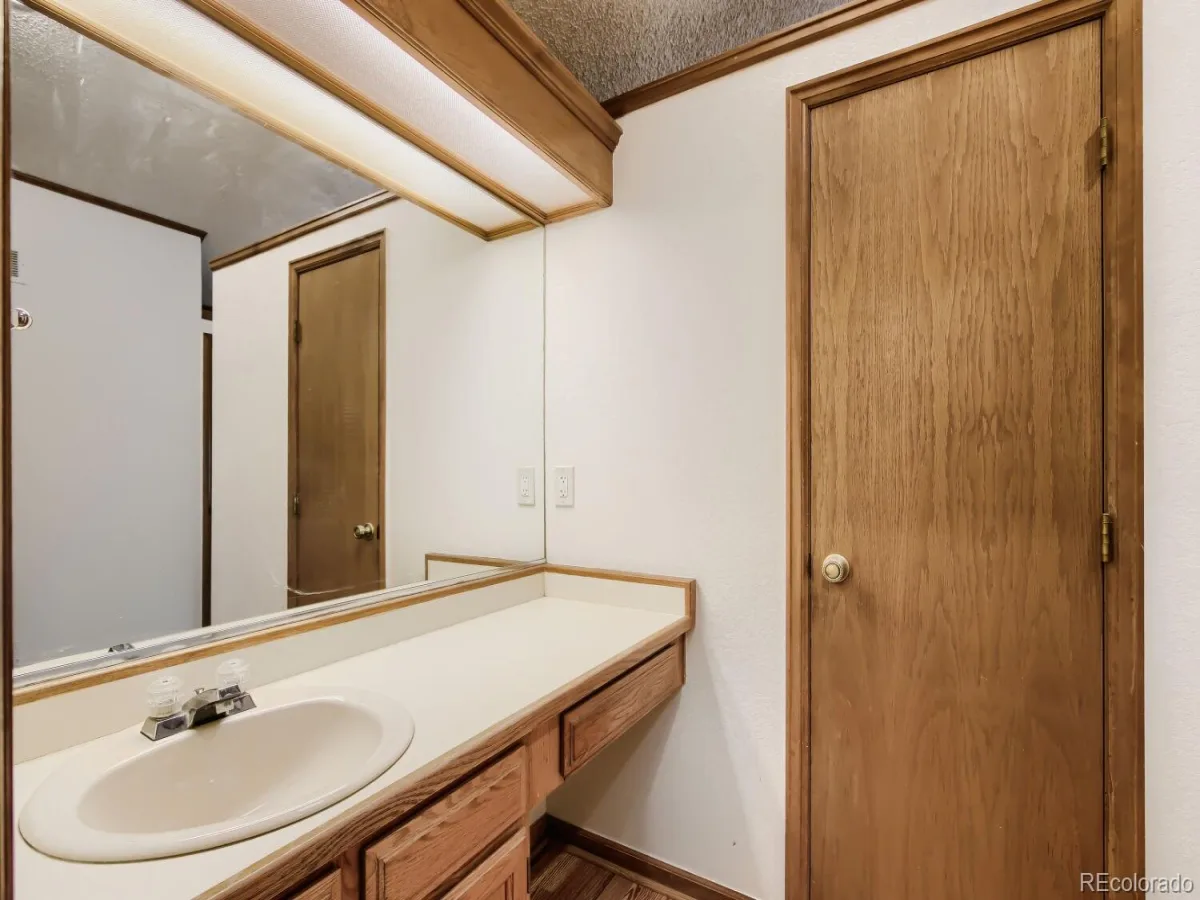 3952 E Weaver Avenue Littleton CO 80121 | MLS #REC3276262 08172026193805 1200 27