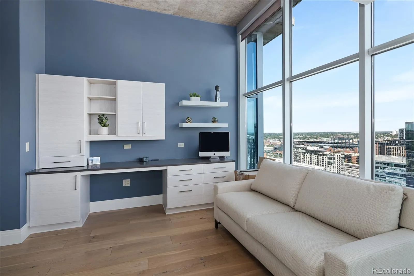 04202026210840 1600 15